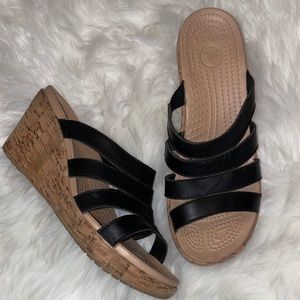 CROCS strappy wedges